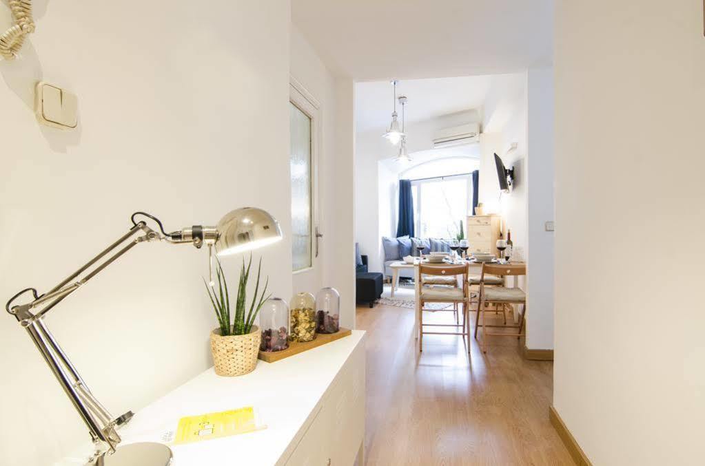 Lollipop Flats City Centre Deluxe Suite Madrid Eksteriør bilde