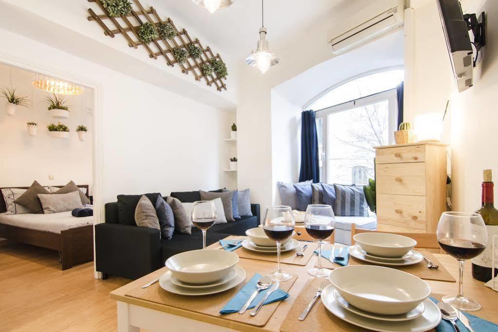 Lollipop Flats City Centre Deluxe Suite Madrid Eksteriør bilde