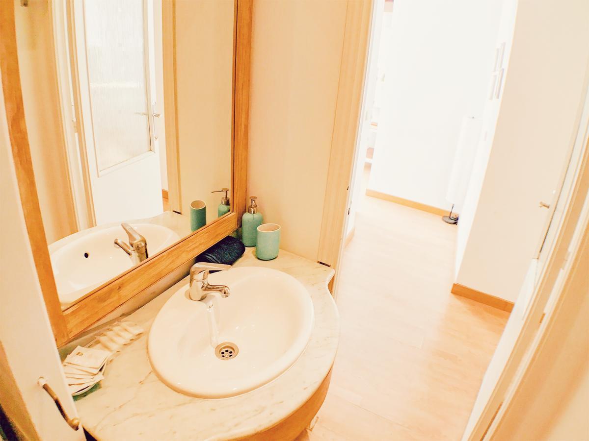 Lollipop Flats City Centre Deluxe Suite Madrid Eksteriør bilde
