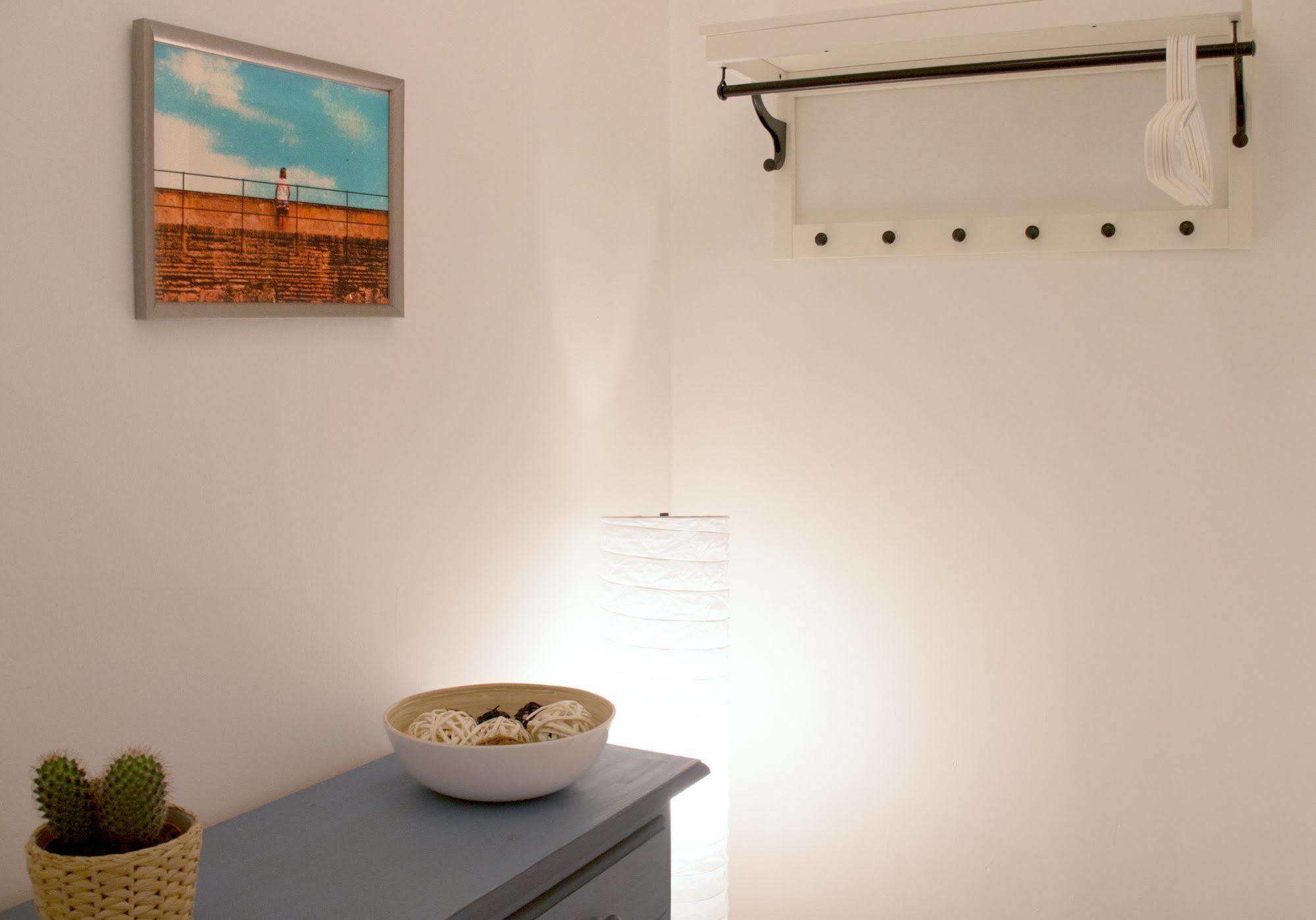 Lollipop Flats City Centre Deluxe Suite Madrid Eksteriør bilde