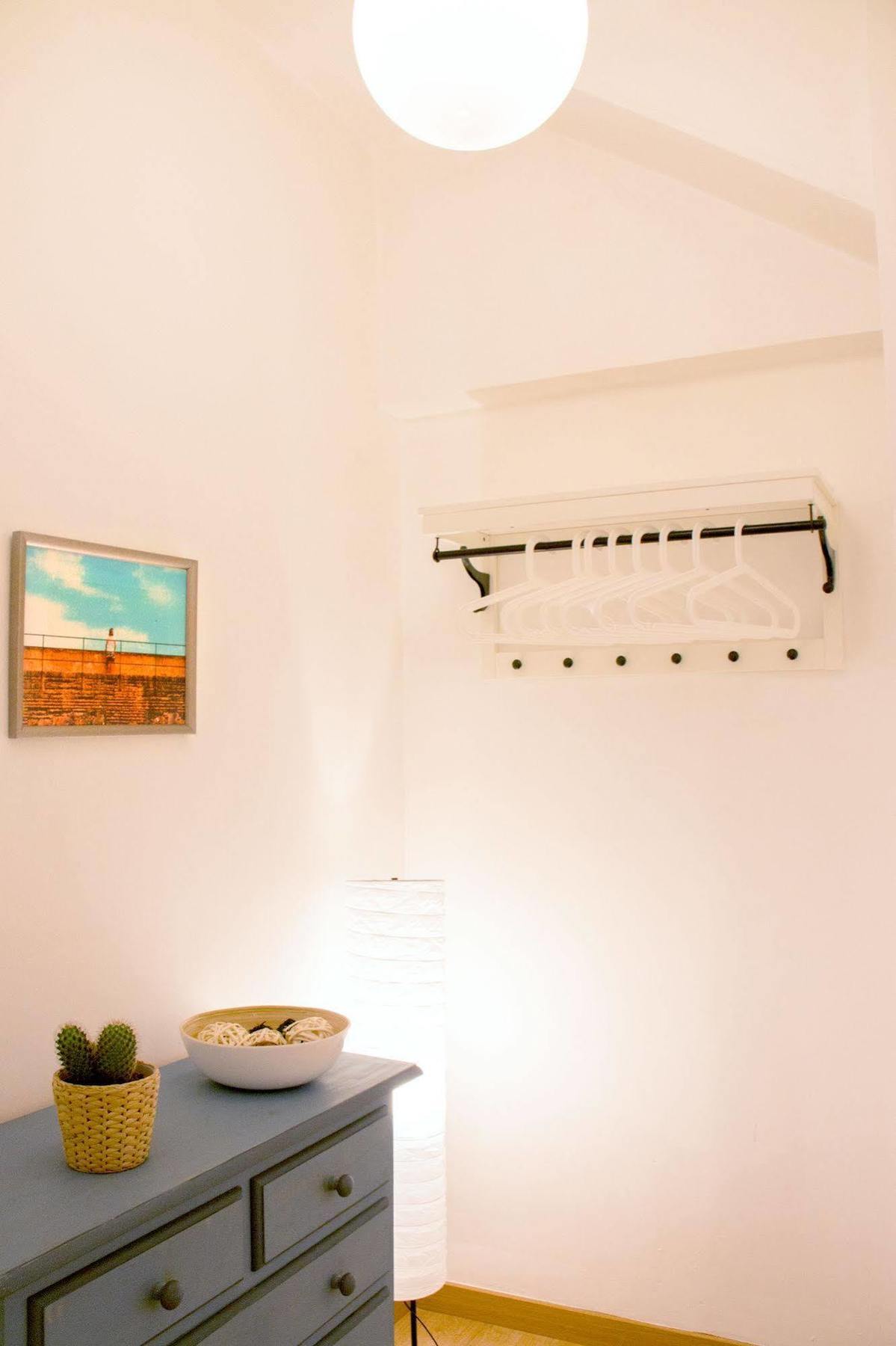 Lollipop Flats City Centre Deluxe Suite Madrid Eksteriør bilde