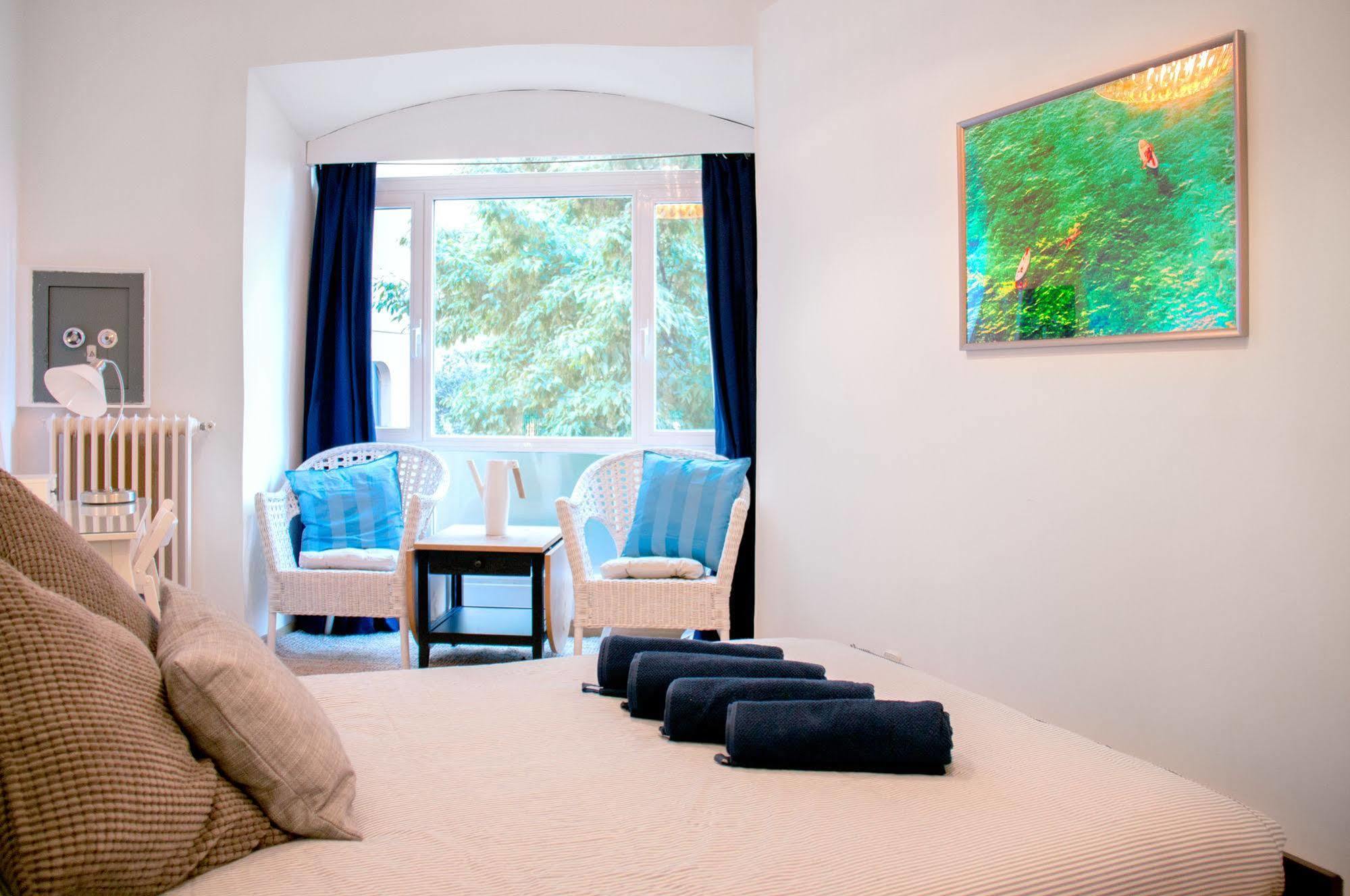Lollipop Flats City Centre Deluxe Suite Madrid Eksteriør bilde